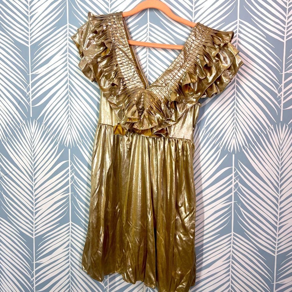 Metallic gold pleated mini dress ￼